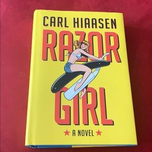 Razor 🪒 girl 👧🏼 (Book 📚)